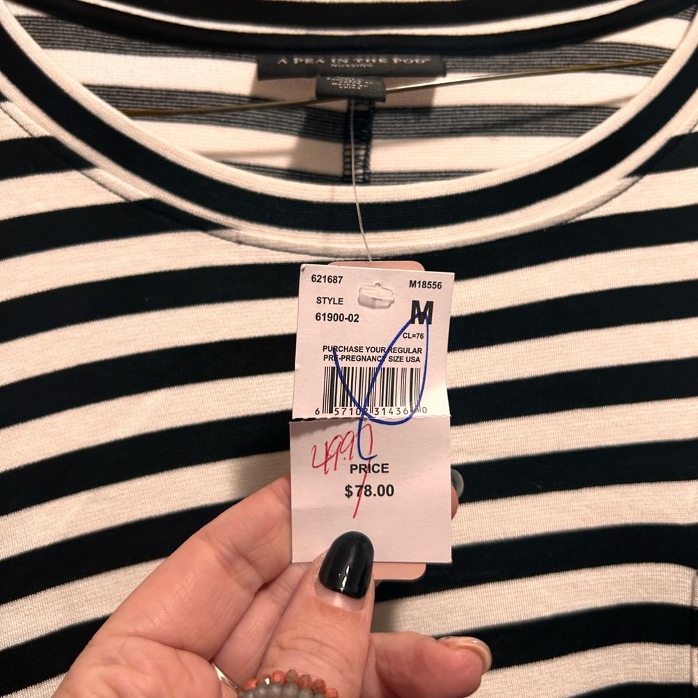 A Pea in the Pod Black and White Striped Long Sleeve Top